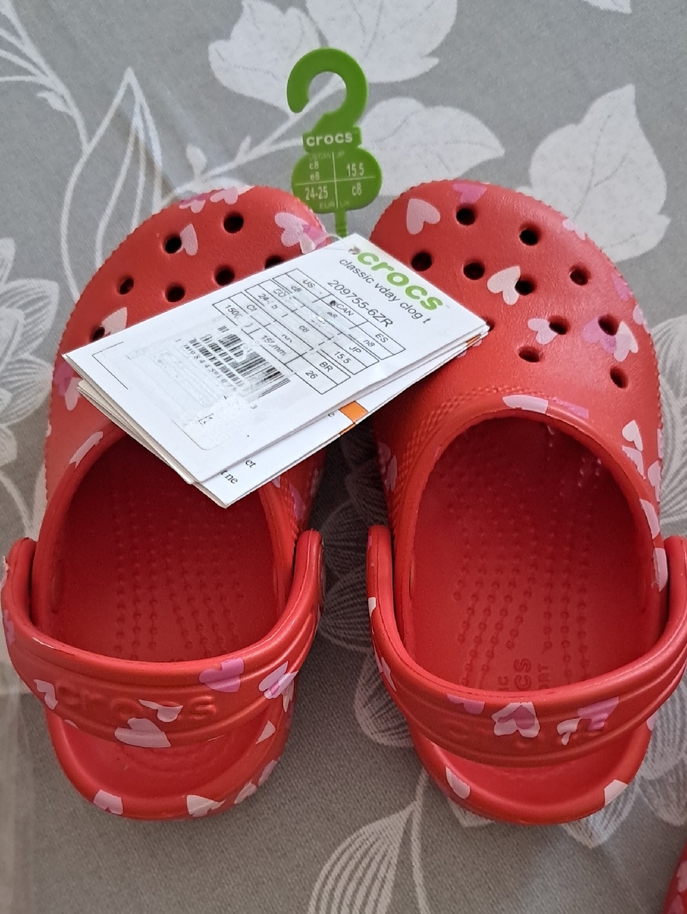 CROCS Classic Clog Cherry Red With Hearts Various Toddler & Little Girls Sizes - Picture 10 of 12
